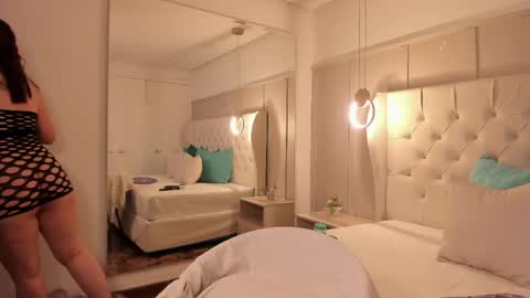 Snapshot of gabby_london chatting on 05.08.26 Gabriela online show from 05.08.26