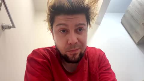 Snapshot of gabethier25 chatting on 12.02.24 yeeah online show from 12.02.24