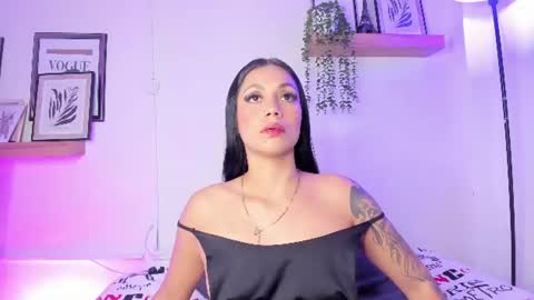 Snapshot of gabihills chatting on 06.22.26 GABRIELA online show from 06.22.26