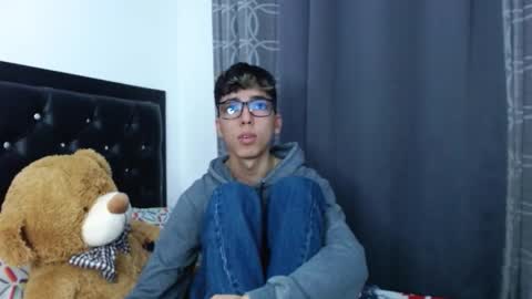 gabriel_x18 online show from 02.04.26