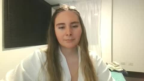 Snapshot of gabriela_miller_2 chatting on 05.22.26 Gabriela Miller online show from 05.22.26