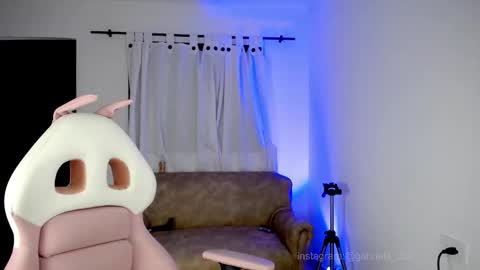 Snapshot of gabriela_r chatting on 09.10.25 Gabriela online show from 09.10.25