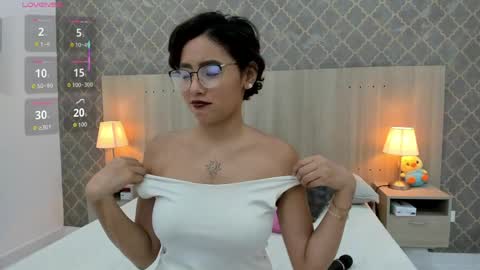 Gabriela Vargas online show from 04.26.26