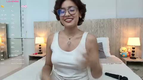 Gabriela Vargas online show from 07.07.26
