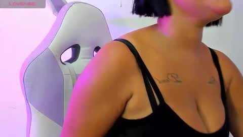 Snapshot of gabrielaa_miller_ chatting on 10.16.25 gabrielaa_miller_ online show from 10.16.25