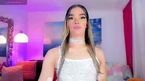 Snapshot of gabrielats23 chatting on 01.19.25 Gabriela online show from 01.19.25