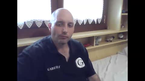 Snapshot of gabrielegr22 chatting on 10.15.25 Gabriele online show from 10.15.25