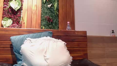 Snapshot of gabriell_ramirez_ chatting on 01.27.25 gabriell_ramirez_ online show from 01.27.25