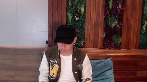 Snapshot of gabriell_ramirez_ chatting on 02.01.25 gabriell_ramirez_ online show from 02.01.25