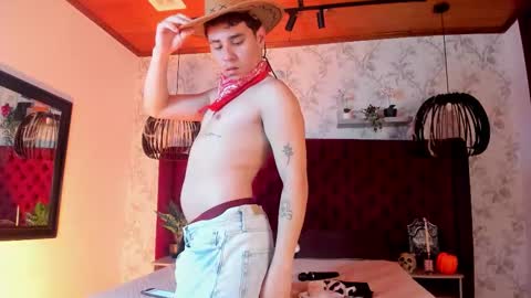 Snapshot of gabriell_ramirez_ chatting on 10.30.25 gabriell_ramirez_ online show from 10.30.25