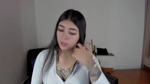 Snapshot of gabriella_live_ chatting on 01.16.26 gabriella_live_ online show from 01.16.26