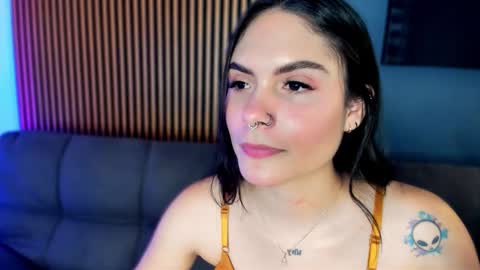 Snapshot of gaby__ferrer_ chatting on 11.15.25 GABY online show from 11.15.25