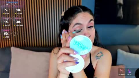 Snapshot of gaby__ferrer_ chatting on 11.20.25 GABY online show from 11.20.25