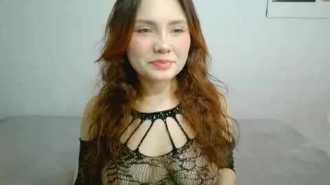 Snapshot of gaby_evans2 chatting on 10.26.25 gabriela online show from 10.26.25