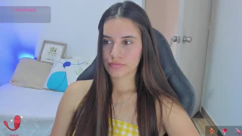 Snapshot of gaby_olsen chatting on 01.27.25 Gabriela online show from 01.27.25