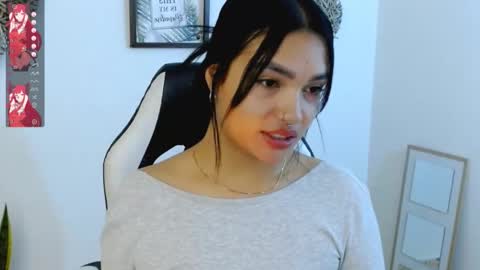 My name is Gabriela.. nice to meet you thumbs up please its very important to me online show from 09.19.25