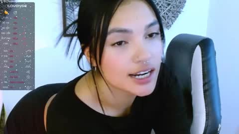 Snapshot of gaby_saikozz chatting on 05.02.26 My name is Gabriela.. nice to meet you thumbs up please its very important to me online show from 05.02.26
