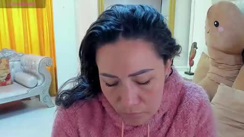 Snapshot of gaby_trent chatting on 01.30.25 gabriela online show from 01.30.25