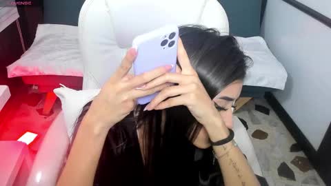 Snapshot of gabyowenss_ chatting on 03.08.26 Gaby Owens online show from 03.08.26