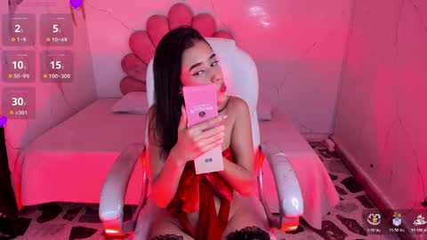 Snapshot of gabyowenss_ chatting on 04.01.26 Gaby Owens online show from 04.01.26