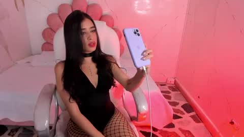 Snapshot of gabyowenss_ chatting on 04.14.26 Gaby Owens online show from 04.14.26