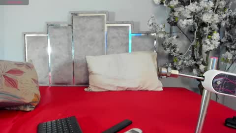 gabyyjones online show from 09.28.25