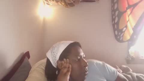 Snapshot of gaeabunny chatting on 02.13.25 gaeabunny online show from 02.13.25