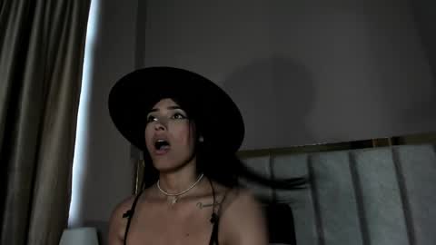 GahiaBelucci online show from 04.09.26