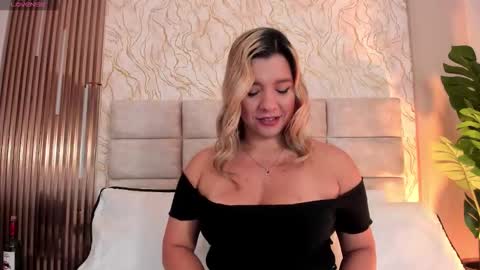 Snapshot of gaia_stonne chatting on 02.21.26 gaia_stonne online show from 02.21.26