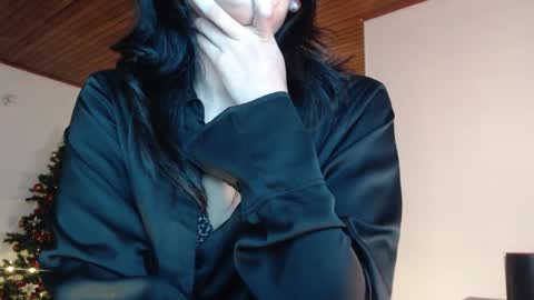 Snapshot of gaitan4 chatting on 11.30.25 gaitan4 online show from 11.30.25