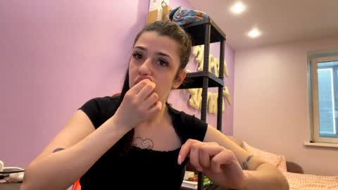Nika online show from 05.19.26