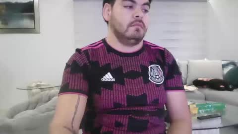 Snapshot of galoricardo10 chatting on 02.26.26 galoricardo10 online show from 02.26.26