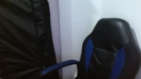 Snapshot of gatika_sexy chatting on 11.13.25 katia online show from 11.13.25