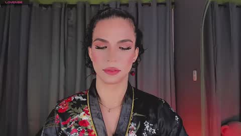 Vnecis Marn online show from 01.13.25