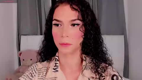 Vnecis Marn online show from 09.11.25