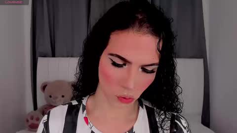 Vnecis Marn online show from 09.20.25