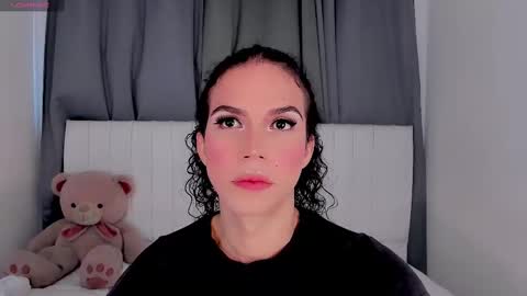 Vnecis Marn online show from 09.26.25