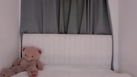 Vnecis Marn online show from 11.15.25