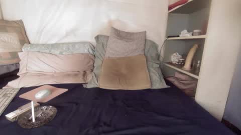 Snapshot of gayrobbin chatting on 03.12.26 gayrobbin online show from 03.12.26