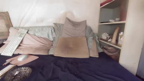 Snapshot of gayrobbin chatting on 03.19.26 gayrobbin online show from 03.19.26