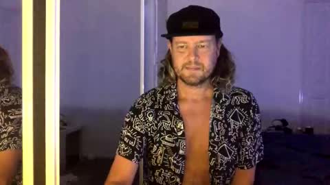 gcsurfer81 online show from 03.18.26