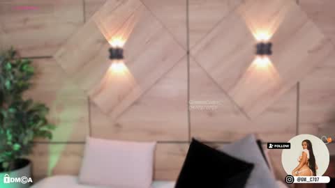 Snapshot of gemmacarter_ chatting on 02.08.25 online show from 02.08.25