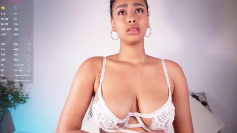 Snapshot of gemmacarter_ chatting on 11.15.25 online show from 11.15.25