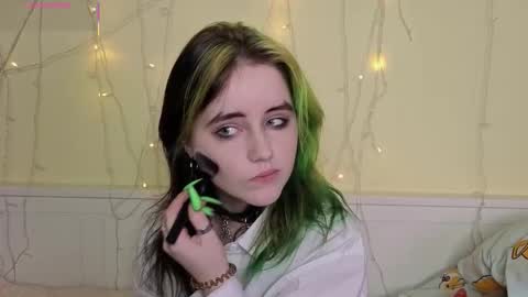 Snapshot of gemmafulwood chatting on 10.08.25 Ilona online show from 10.08.25