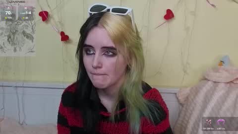 Snapshot of gemmafulwood chatting on 10.24.25 Ilona online show from 10.24.25