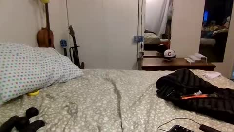 Snapshot of genderpalooza chatting on 01.25.25 Lenzy LaCanada online show from 01.25.25