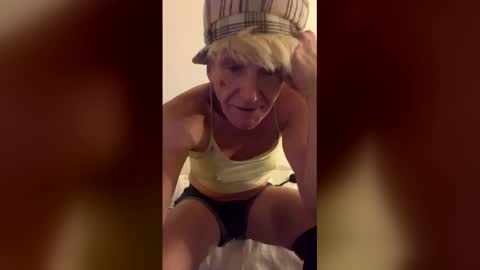 Snapshot of genderpalooza chatting on 12.03.25 Lenzy LaCanada online show from 12.03.25