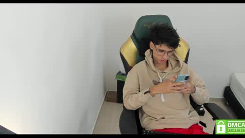 Snapshot of gendo_05 chatting on 07.04.26 GENDO online show from 07.04.26
