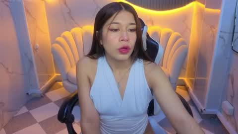 Snapshot of genesis_b_ chatting on 05.02.26 genesis_b_ online show from 05.02.26
