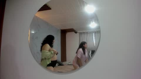 Snapshot of genesis_y_moon chatting on 06.20.26 genesis_y_moon online show from 06.20.26
